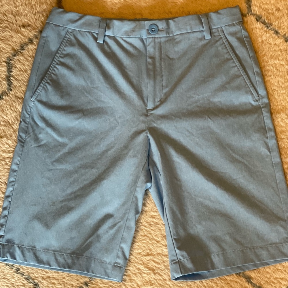 Boys Vineyard Vines Performance Shorts.  Powder Blue Color.  Size 18